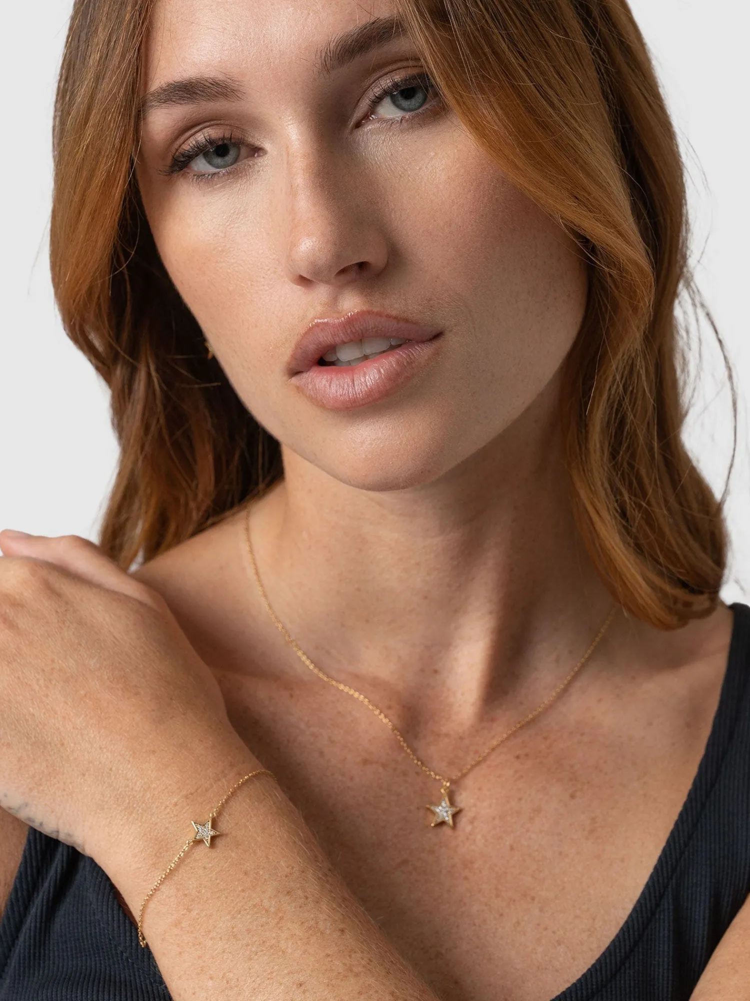 Online Saint and Sofia Astral Star Bracelet - Gold