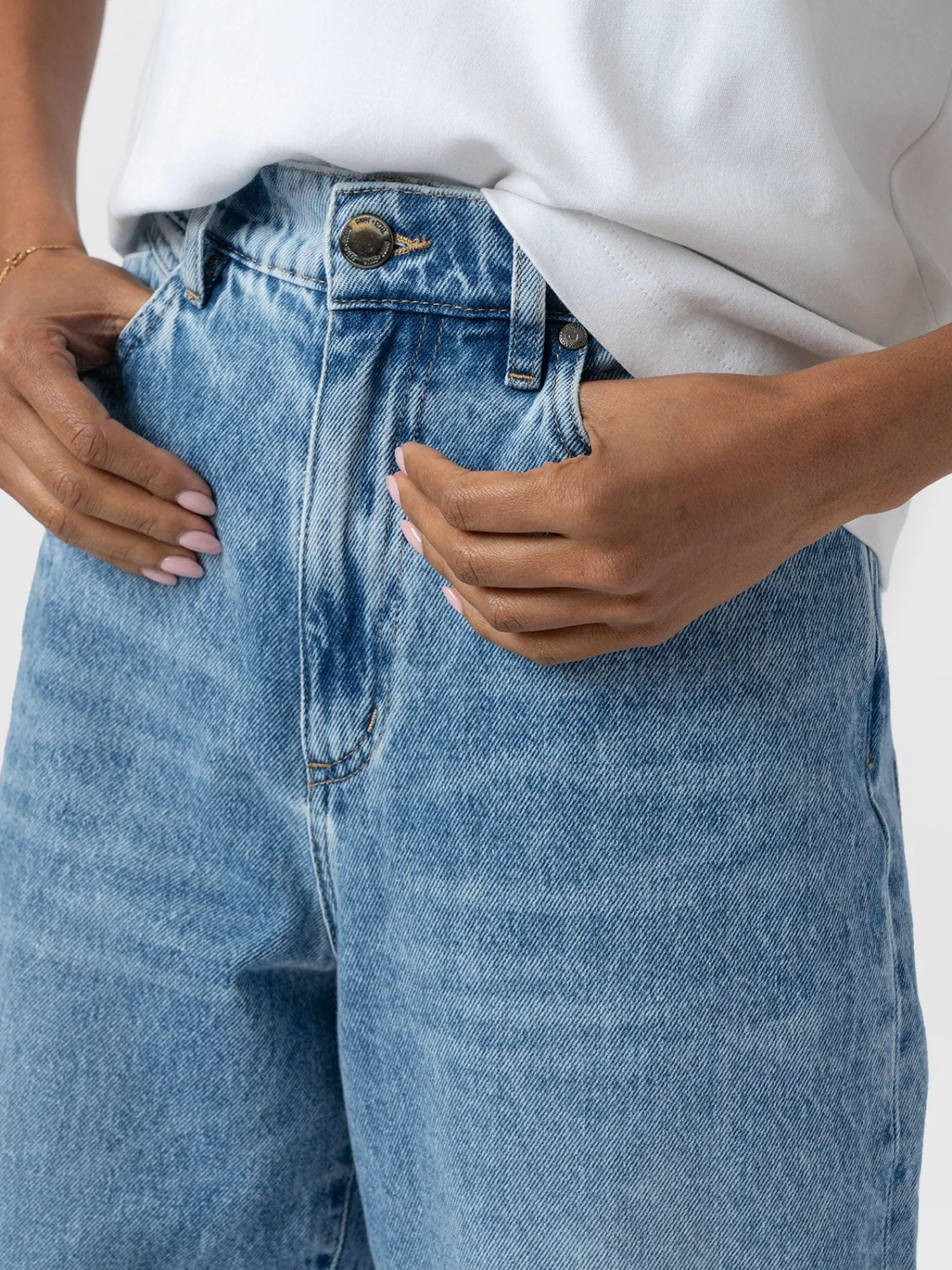 Sale Saint and Sofia Barrel Leg Jean - Mid Blue