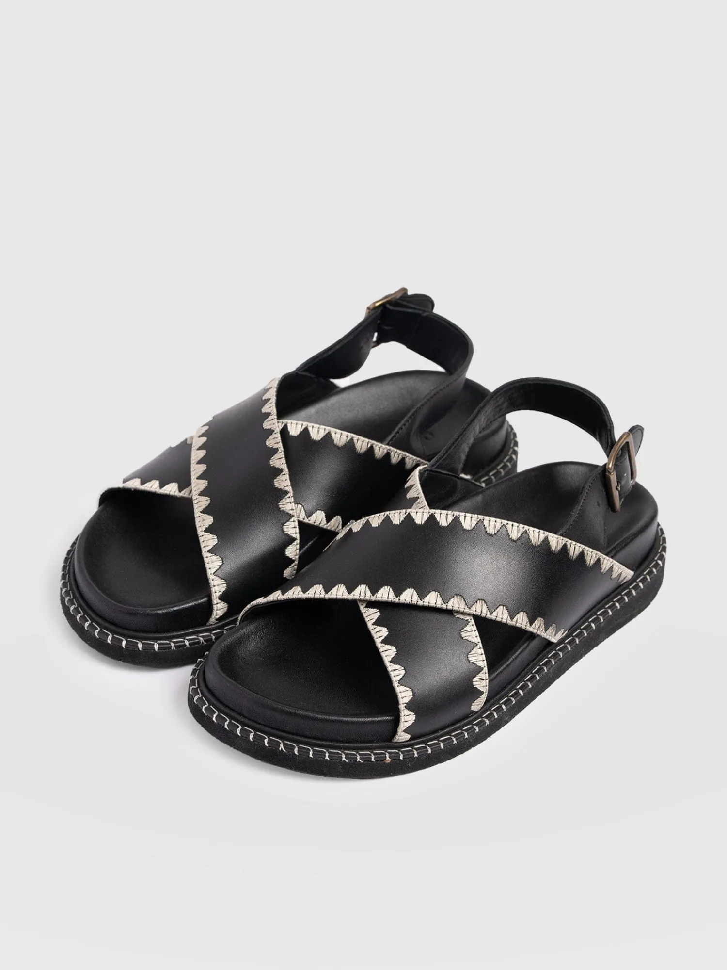 Online Saint and Sofia Bonnie Cross Over Sandals - Black