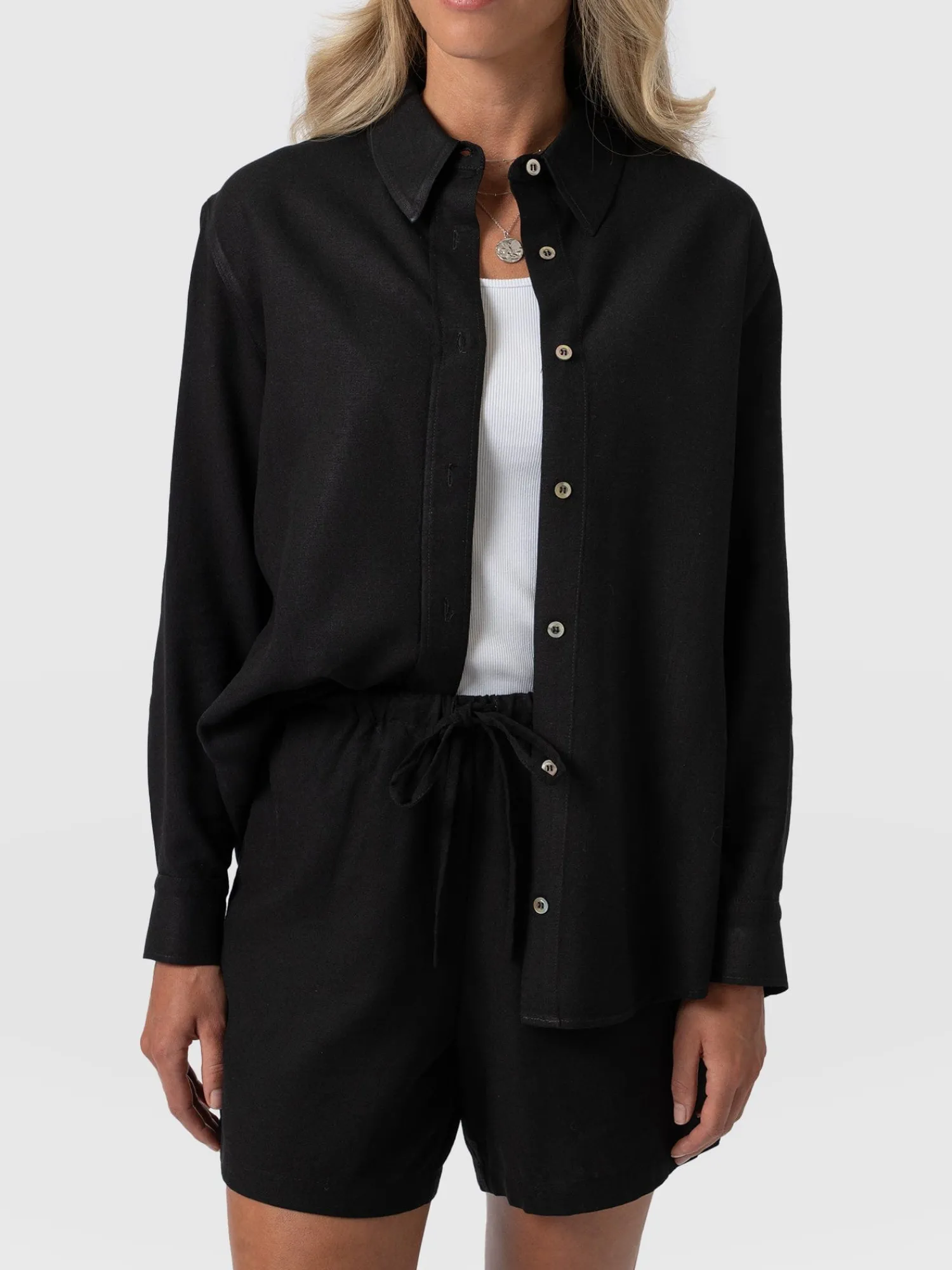 Outlet Saint and Sofia Boyfriend Shirt - Black Linen