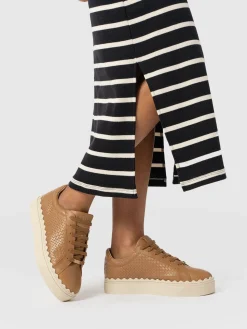 Outlet Saint and Sofia Brook Scallop Sneaker - Tan
