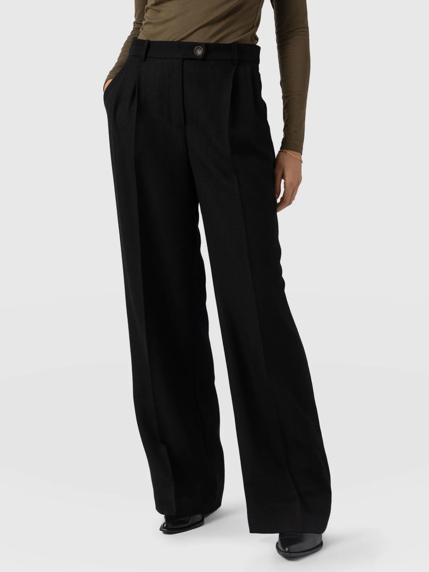 Best Saint and Sofia Emery Wide Leg Pant - Black