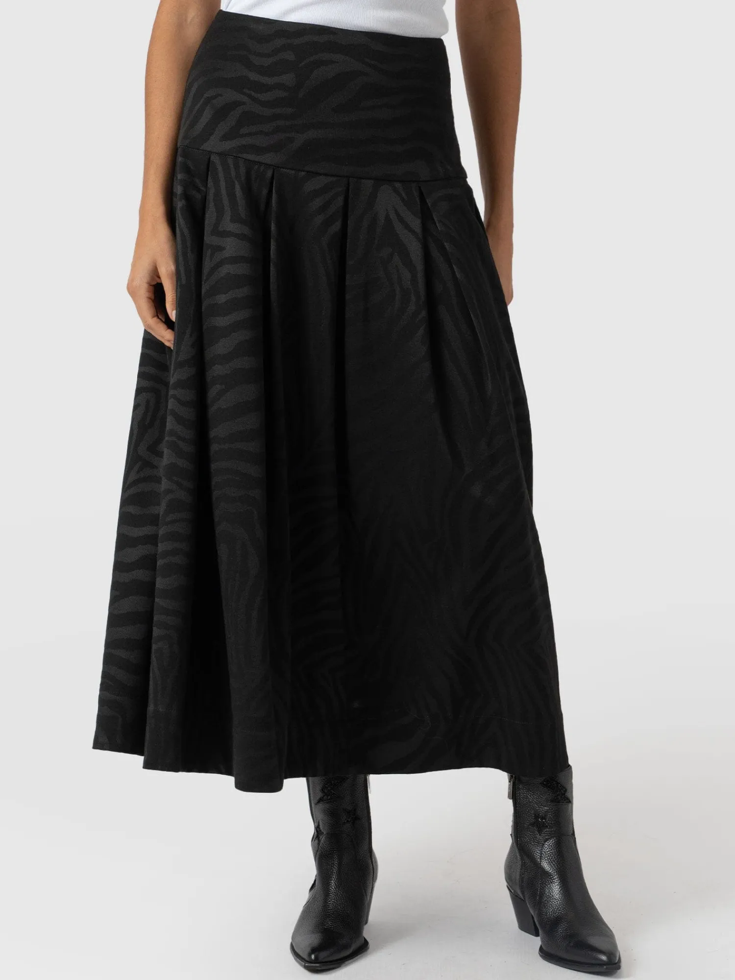 Online Saint and Sofia Everly Pleated Skirt - Black Zebra