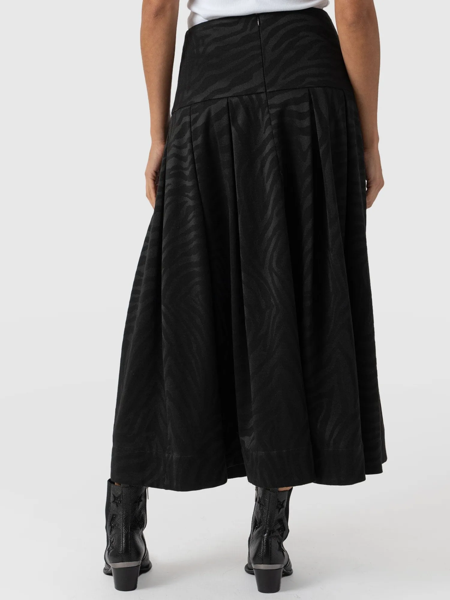 Online Saint and Sofia Everly Pleated Skirt - Black Zebra