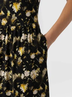 New Saint and Sofia Greenwich Dress Short Sleeve - Black Daisy Floral