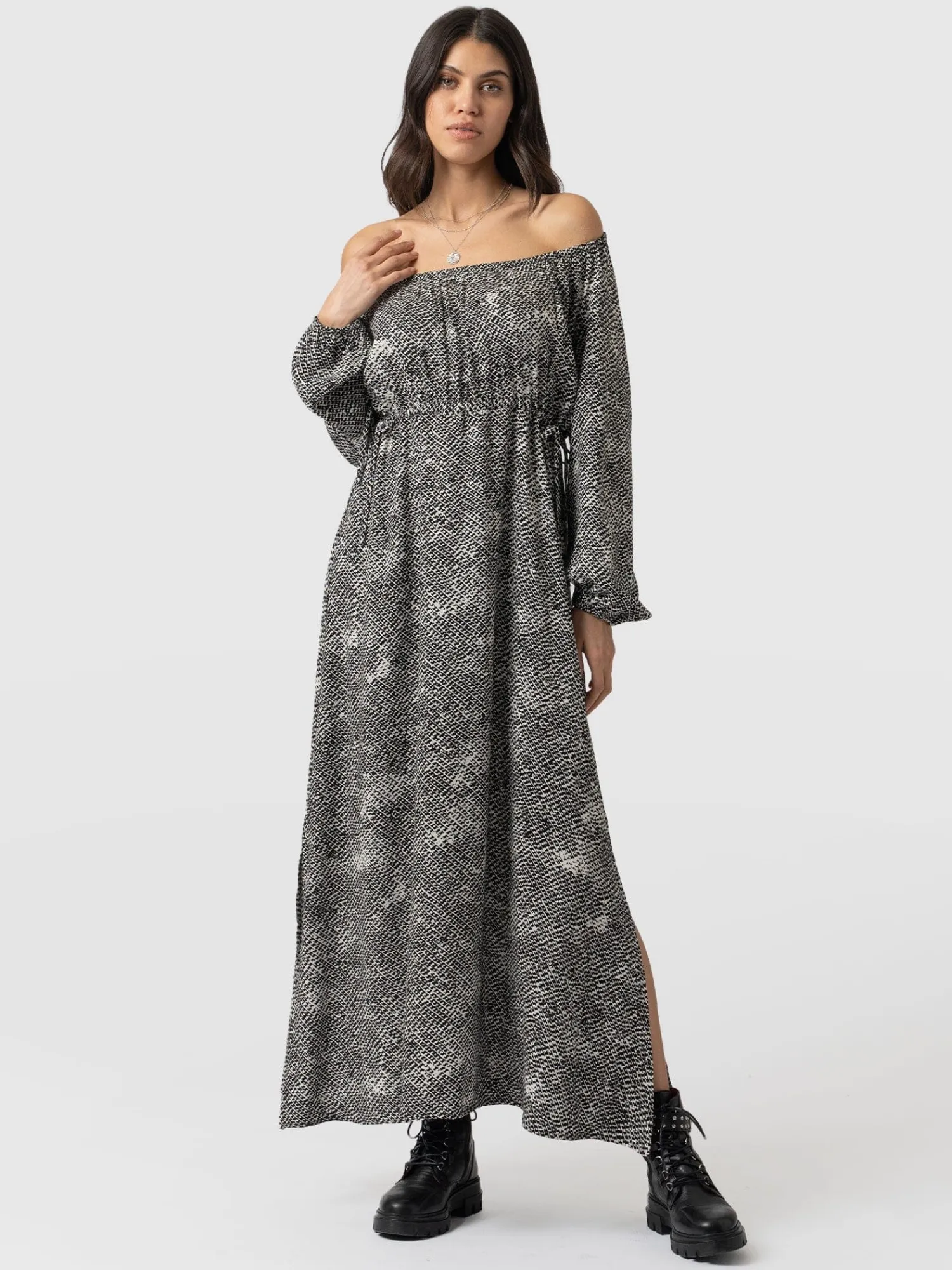 Online Saint and Sofia Henrietta Dress - Monochrome Gothica