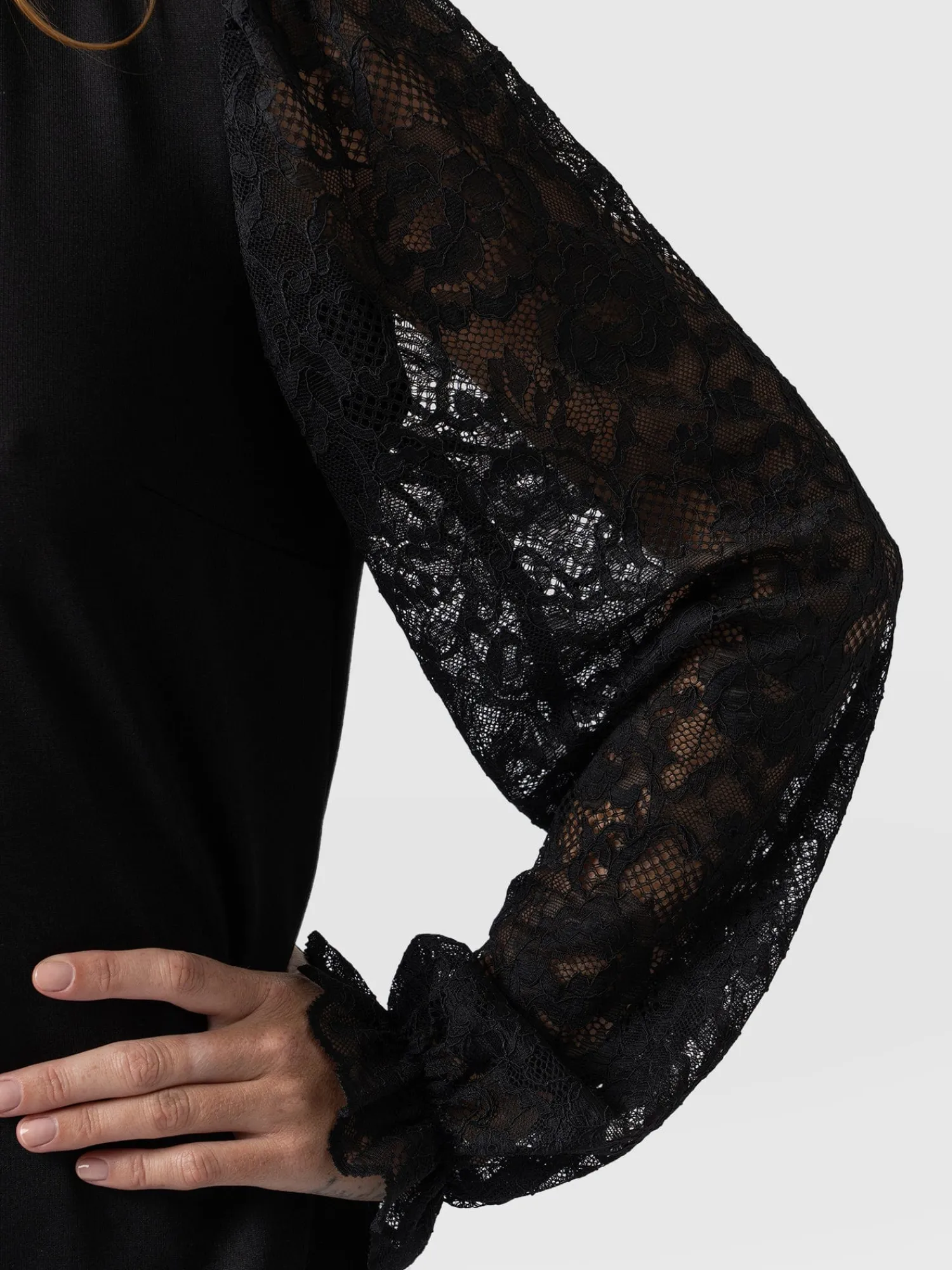 Outlet Saint and Sofia Lace Penny Puff Long Sleeve Top - Black