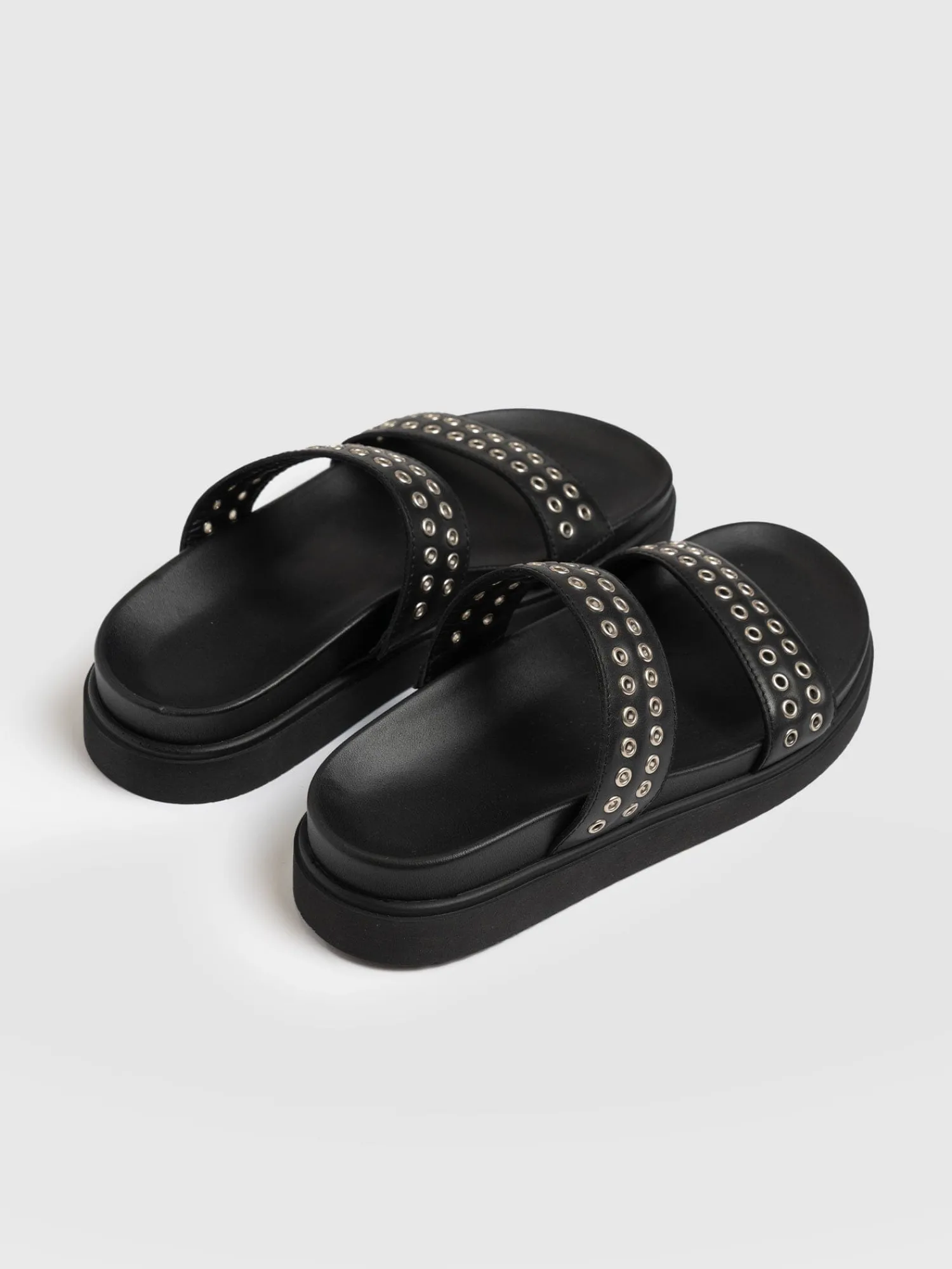 Outlet Saint and Sofia Maddox Eyelet Slides - Black