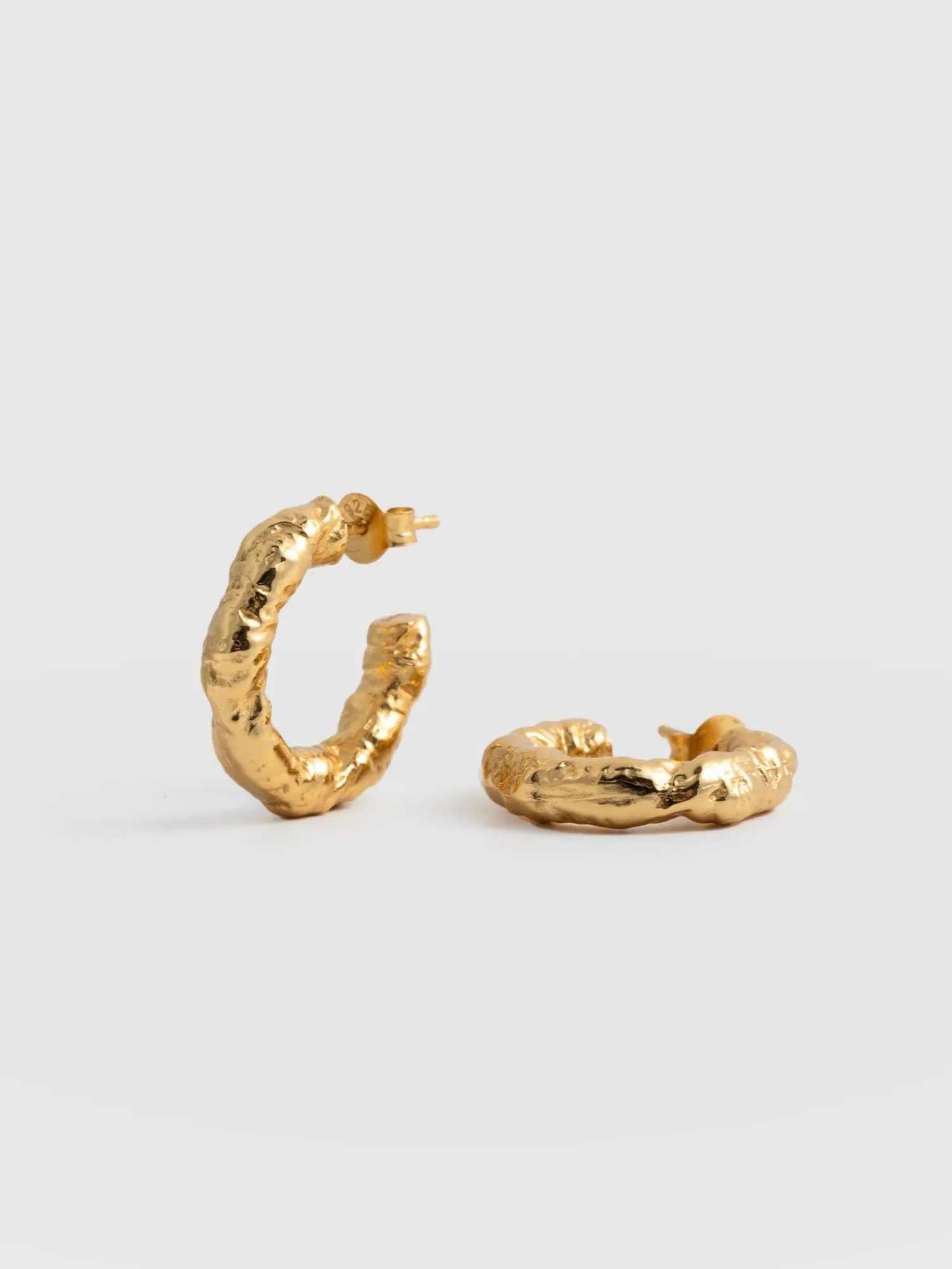 Fashion Saint and Sofia Molten Hoop Earrings - Gold