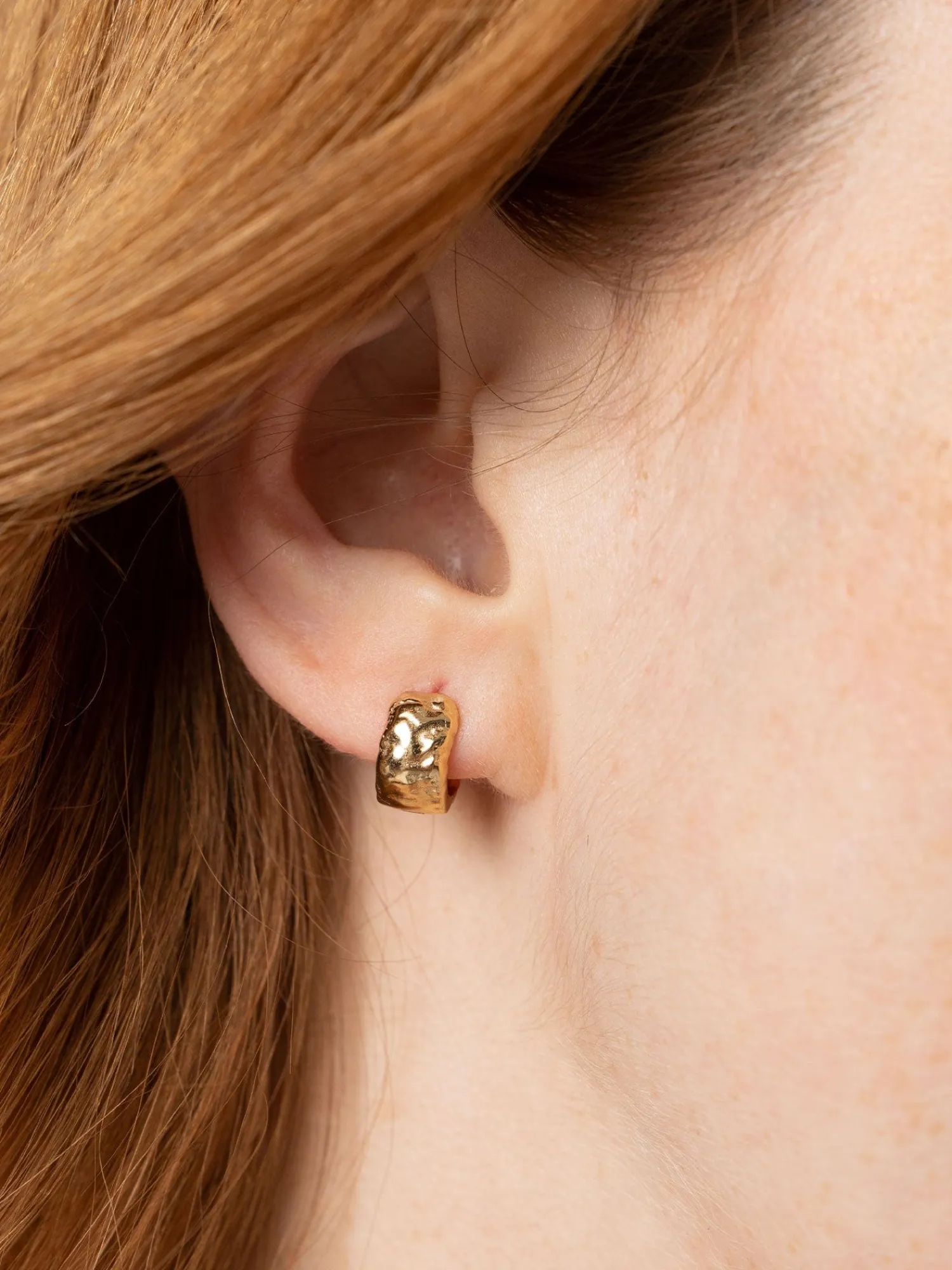 Fashion Saint and Sofia Molten Huggie Earrings - Gold