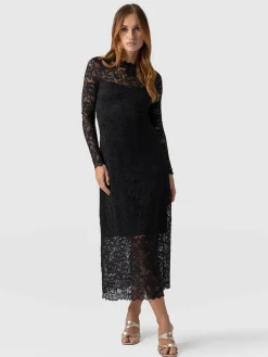 Sale Saint and Sofia Runway Lace Dress - Black