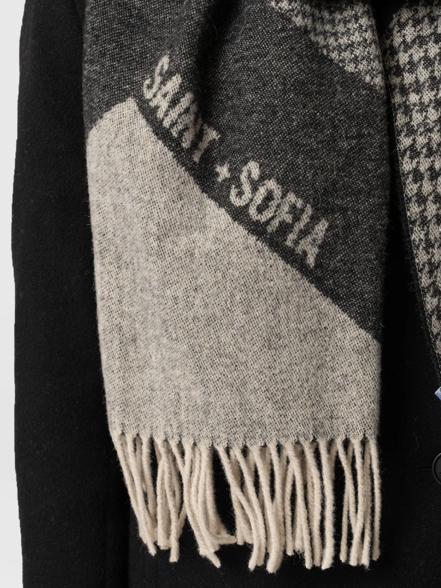 Outlet Saint and Sofia Saint + Sofia Scarf - Black/Grey