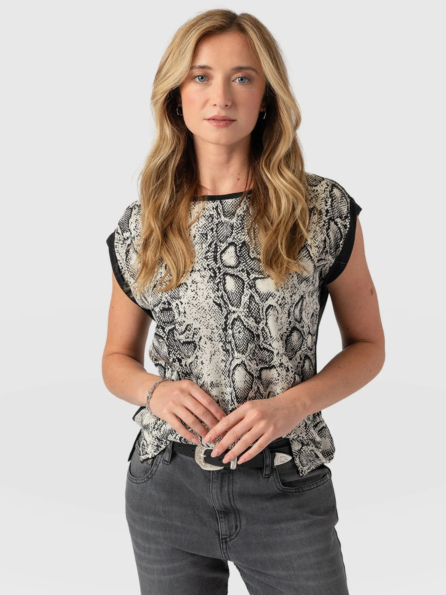 Hot Saint and Sofia Turn Up Contrast Tee - Cream Snake