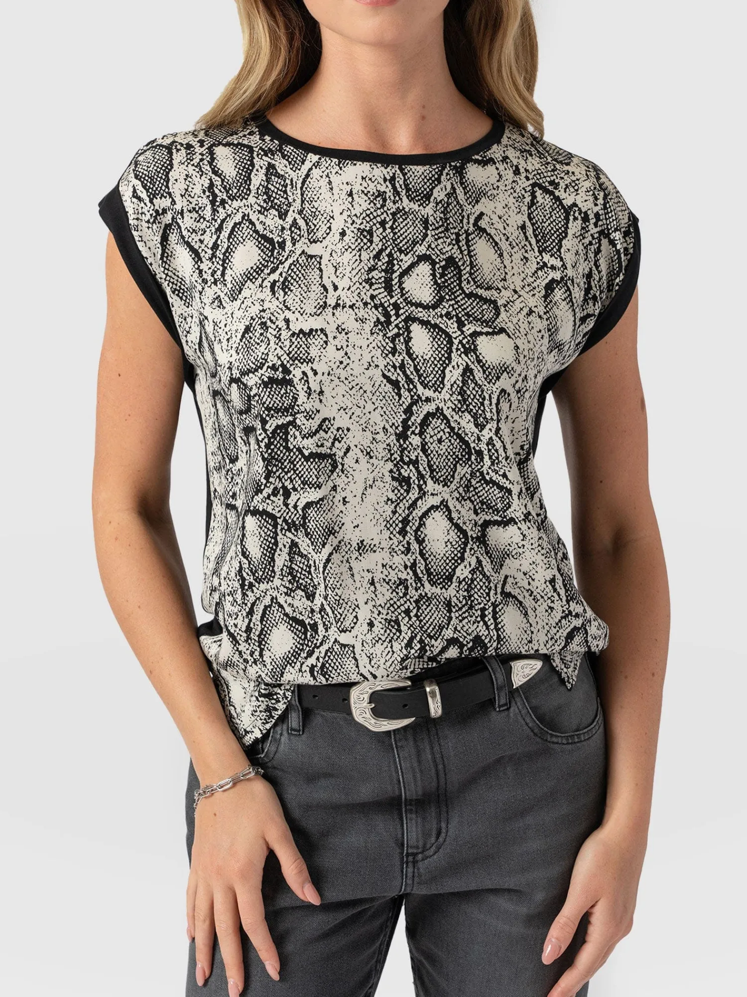 Hot Saint and Sofia Turn Up Contrast Tee - Cream Snake