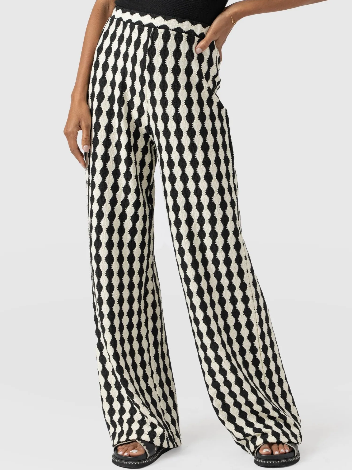 Clearance Saint and Sofia Victory Wide Leg Pant - Black/Cream