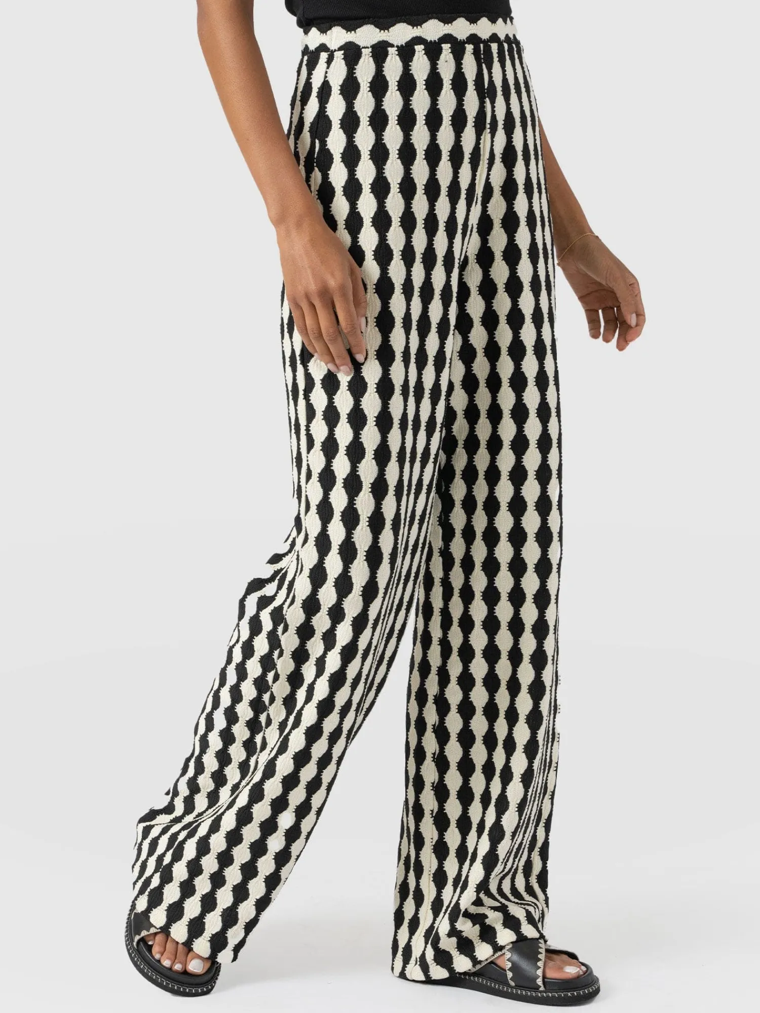 Clearance Saint and Sofia Victory Wide Leg Pant - Black/Cream